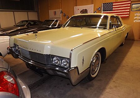 Lincoln Continental Coupe