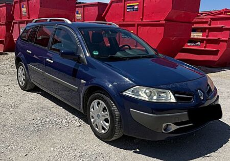 Renault Megane 1.9 dci SCHECKHEFT RENTNERFAHRZEUG SITZHE