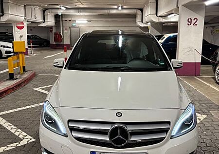 Mercedes-Benz B 180 -Sport-Paket