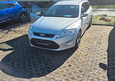 Ford Mondeo 1,6 EcoBoost Champions Edition Turnie...