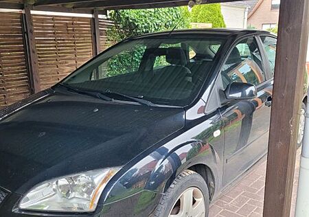 Ford Focus 1,6 Ambiente Ambiente