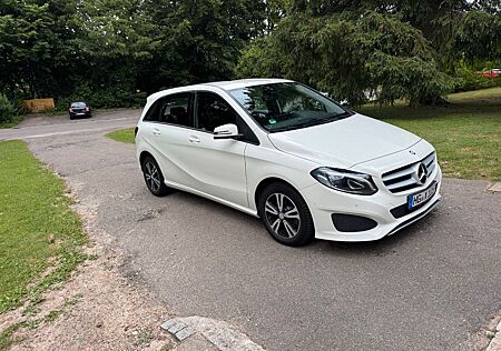 Mercedes-Benz B 200 - sehr gepflegt, Rentnerfahrzeug
