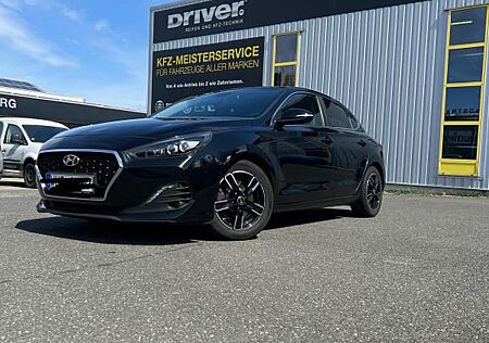 Hyundai i30 1.4 T-GDI Fastback