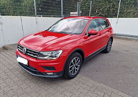 VW Tiguan Volkswagen 2.0 TDI SCR DSG Comfortline C...