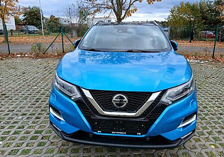 Nissan Qashqai Tekna Scheckheftgepflegt ACC 158 PS