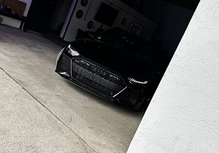 Audi RS6 C8 *ALLBLACK* ( PERFORMACE-700PS MATRIX-HD