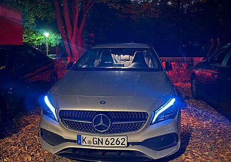 Mercedes-Benz CLA 200 Shooting Brake CLA 200 AMG Line Shoo...