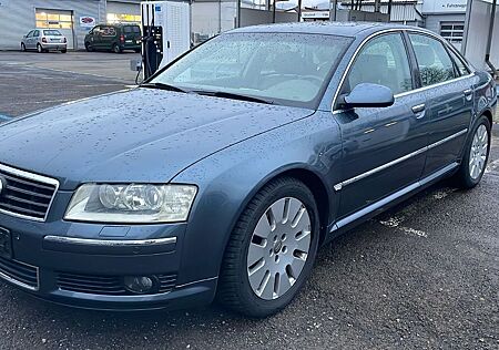Audi A8 4.2 tiptronic quattro V8 BFM