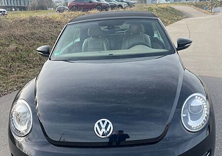 VW Beetle Volkswagen 2.0 TDI Design Cabriolet Design
