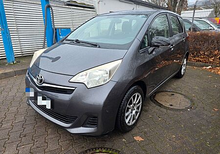 Toyota Verso-S 1,33-l-Dual-VVT Automatik