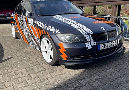 BMW 330i - N52-Schiebedach-Scheckheftgepflegt