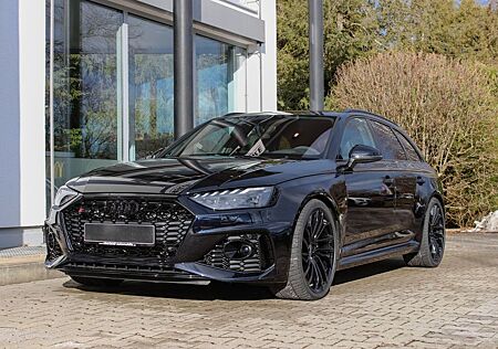 Audi RS4 Avant quattro/ RS DYNAMIK/ PANO / RS ABGAS