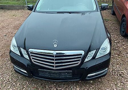 Mercedes-Benz E 220 CDI T BlueEFFICIENCY AVANTGARDE AVANTGARDE