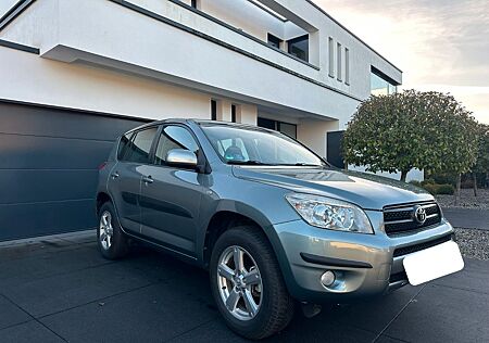 Toyota RAV 4 4x4 Executive Automatik 47000KM