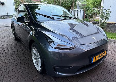 Tesla Model Y Long Range Dual Motor AWD Long Range