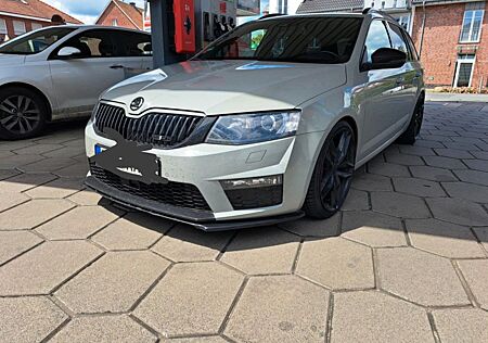 Skoda Octavia 2.0 TDI DSG RS Combi RS