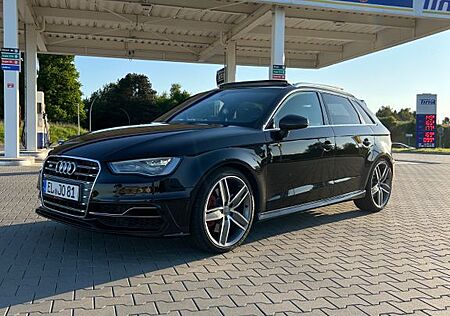 Audi S3 2.0 TFSI S tronic quattro Sportback -