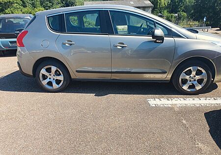 Peugeot 3008 Allure 155 THP Allure