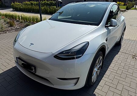 Tesla Model Y Long Range Dual Motor AWD Long Range