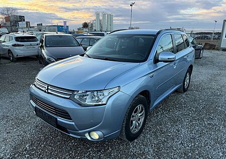 Mitsubishi Outlander **PHEV*4WD*Hybrid*Kamera*Navi*VOLL*