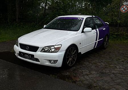 Lexus IS200 TÜV 02/28 Handschalter