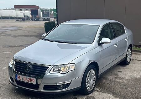 VW Passat Volkswagen Lim. Comfortline Lim. 1,4TSI 90KW *Klima*