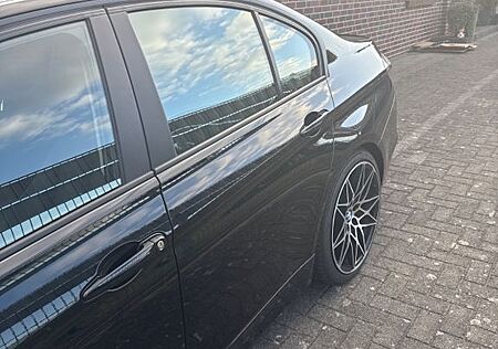 BMW 320i -