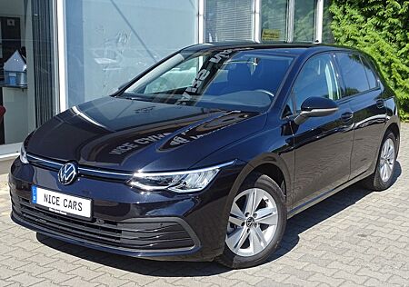 VW Golf Volkswagen VIII Lim. Life eTSI ACC LED NAVI VIRTUAL