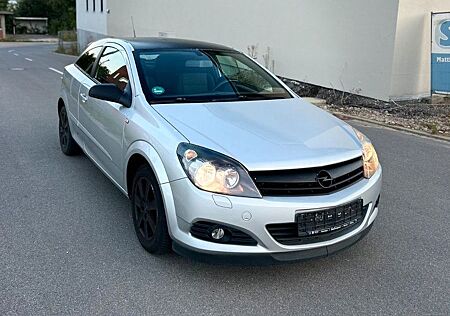 Opel Astra H GTC Sport