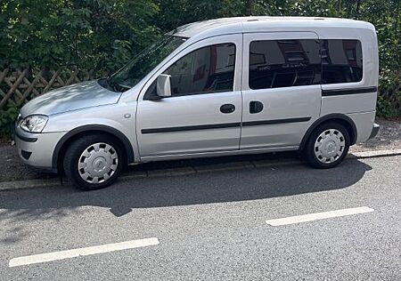 Opel Combo 1.6 CNG -