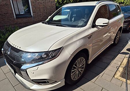 Mitsubishi Plug in Hybrid Outlander NUR noch heute! ! Spirit plus PHEV