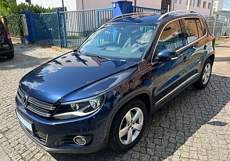 VW Tiguan Volkswagen Sport & Style BMT+KAMERA+LEDER+PANO+1HAND