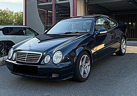 Mercedes-Benz CLK 320 ELEGANCE 8-fach 3.2 V6