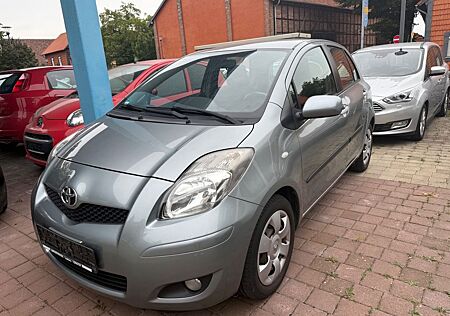 Toyota Yaris Life TÜV 02 / 2027 ANHÄNGERKUPPLUNG