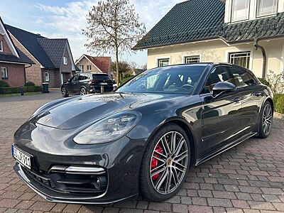 Porsche Panamera Sport Turismo Turbo Pano Hinterachsl.