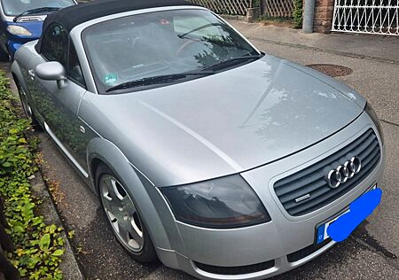 Audi TT Roadster 1.8T quattro 165 kW -