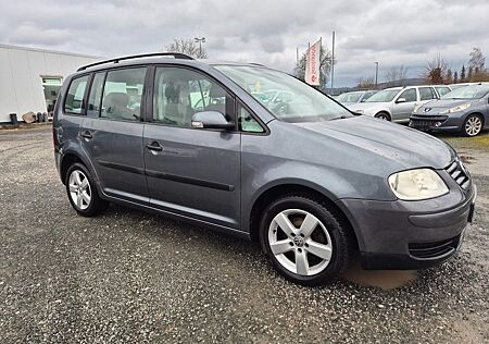 VW Touran Volkswagen 1.6i*Klima*ZR+WP+TÜV neu!Super Zustand!