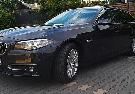 BMW 520d B 47 Touring A Luxury Line