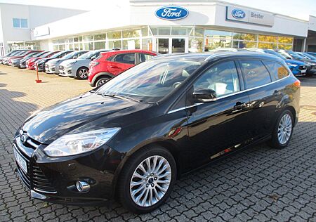 Ford Focus Turnier Titanium Leder + PDC + Winterpaket