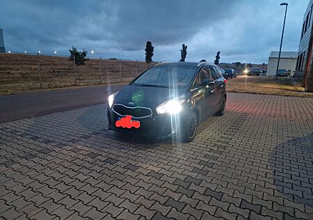 Kia Carens 1.7 CRDi 141PS Dream Team Edition DCT...