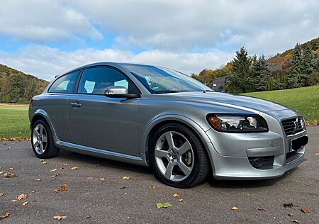 Volvo C30 T5 Summum Edition R Design 230PS
