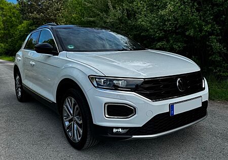VW T-Roc Volkswagen Style "ACTIVE" 1.5 TSI OPF 110 kW