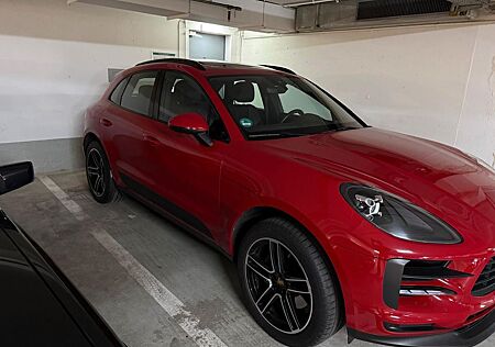Porsche Macan S