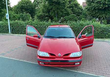 Renault Megane Classic RT 1.6e RT