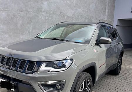 Jeep Compass 2.0 MultiJet Trailhawk 4x4 Auto Trai...