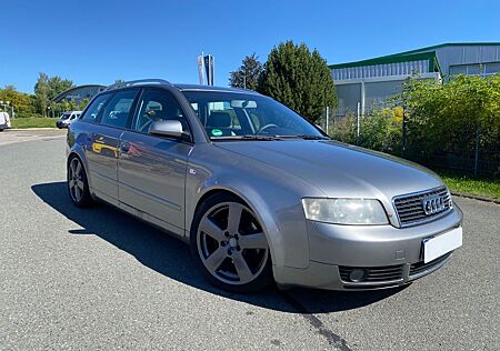 Audi A4 2.5 TDI Avant - BOSE, AHK, 18Zoll, Leder