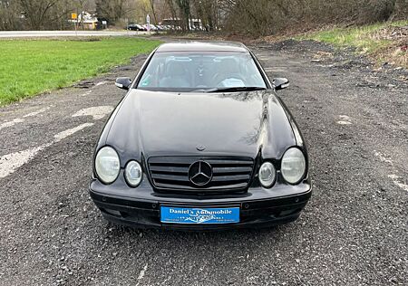 Mercedes-Benz CLK 320 . Tüv Neu