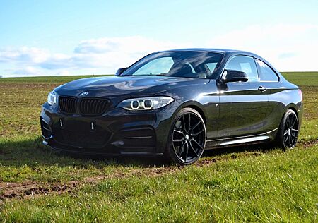 BMW M235i - M-Performance