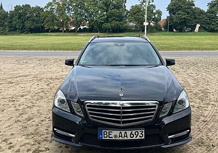 Mercedes-Benz E 220 CDI T BlueEFFICIENCY AVANTGARDE AVANTGARDE