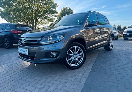 VW Tiguan Volkswagen Sport & Style 4Motion/DSG/NAVI/PDC/AHK